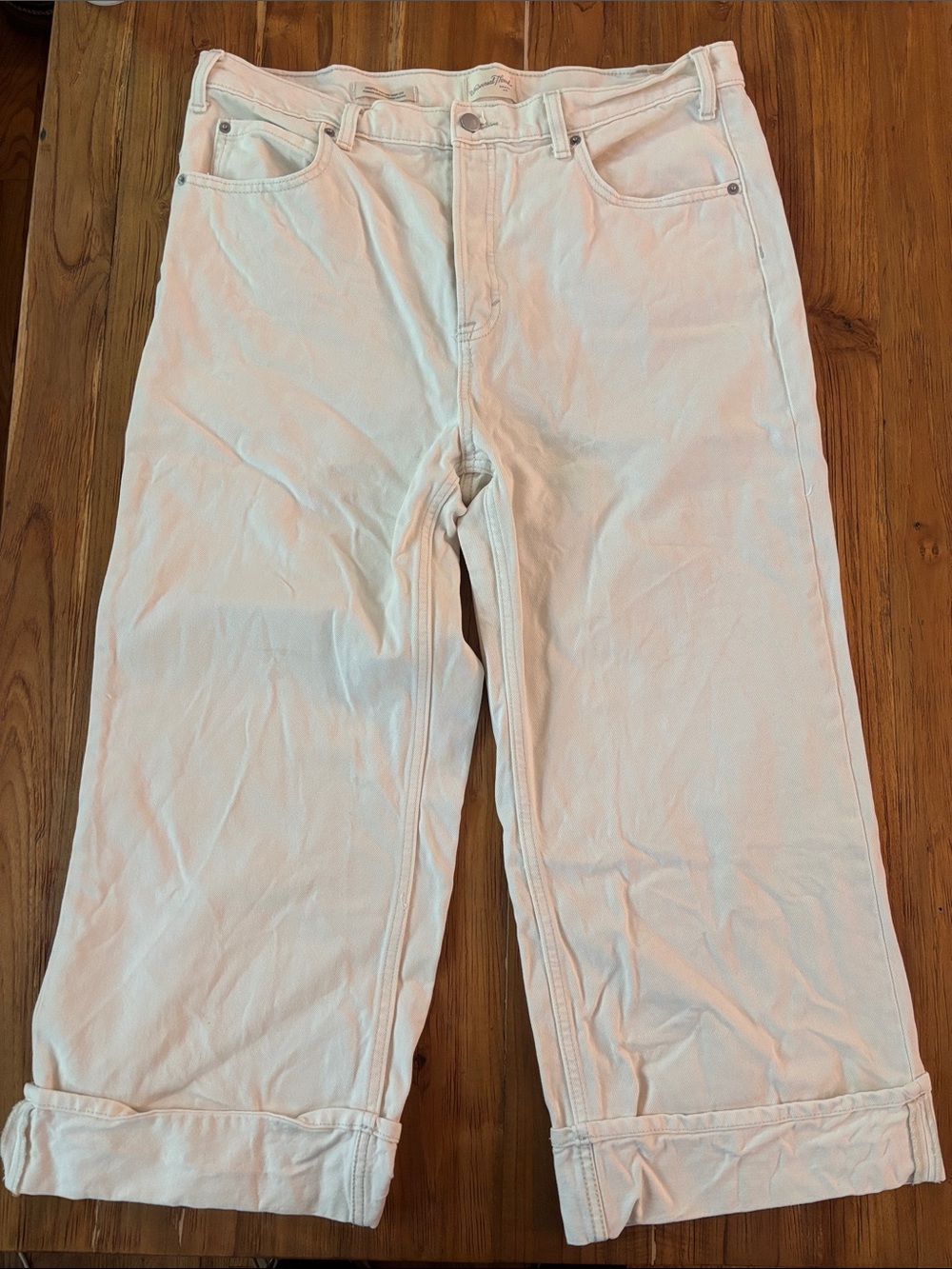 Universal Thread Wide Leg Cropped Jeans in Light Pink